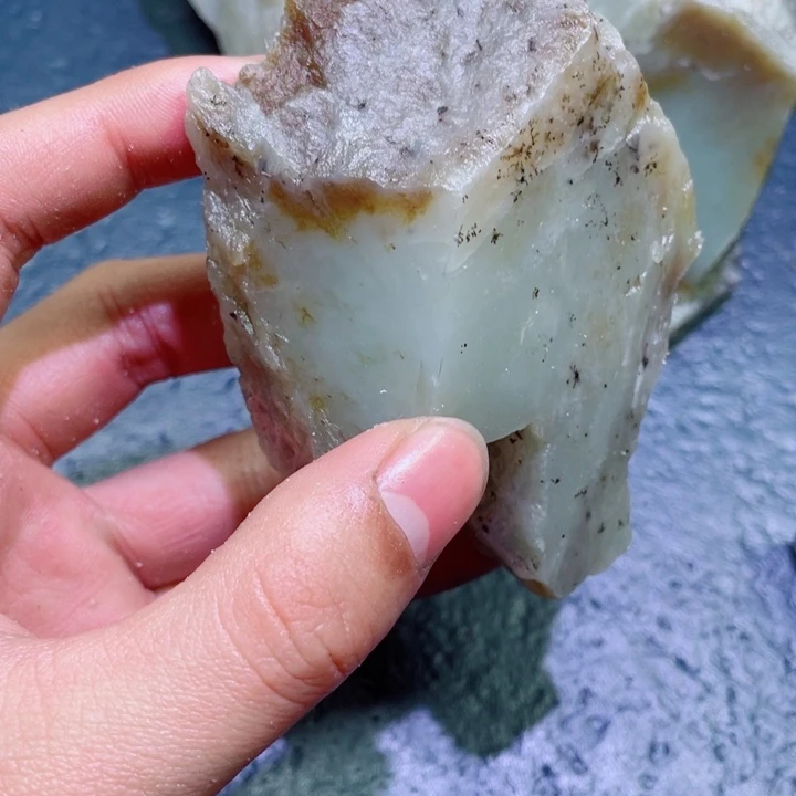和田玉未镶嵌珠宝半成品