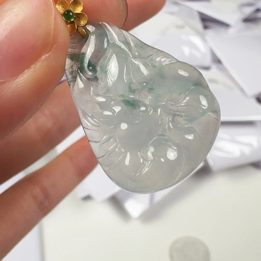 翡翠18K金镶嵌颈饰