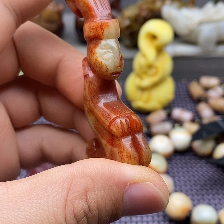 未镶嵌蛇纹石玉颈饰