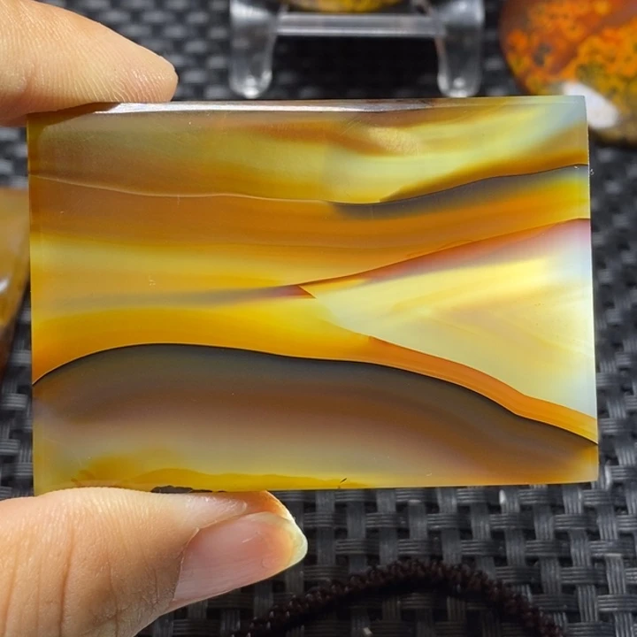 玛瑙/玉髓颈饰未镶嵌卐