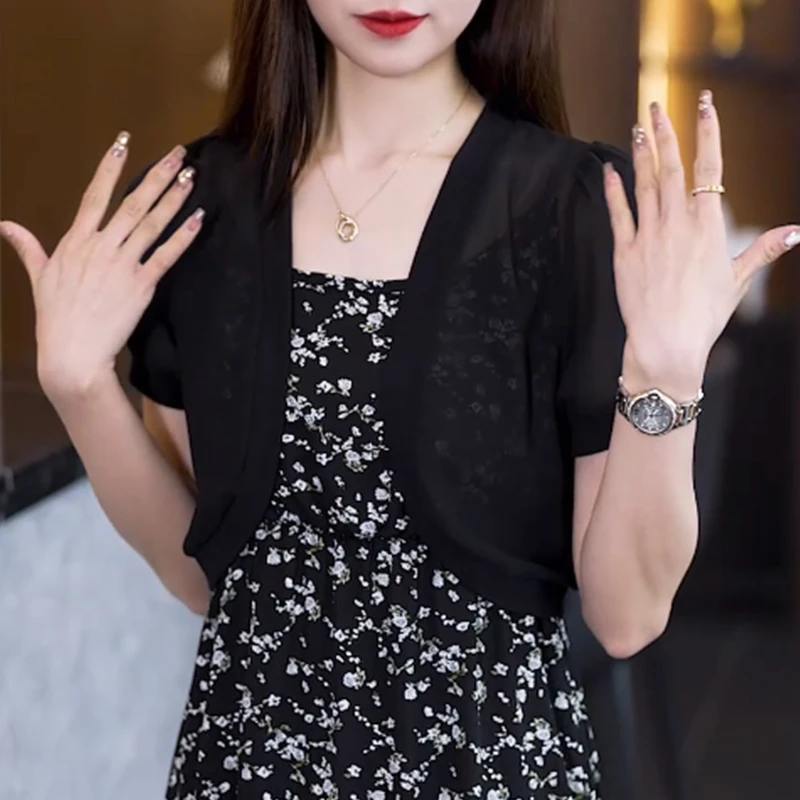 夏季薄款简约小披肩吊带裙外搭开衫百搭罩衫短款黑色显瘦坎肩外套