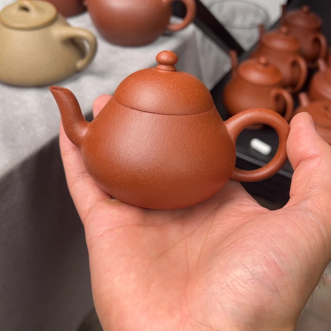 茶壶紫砂人****秋微瑕红降高梨
