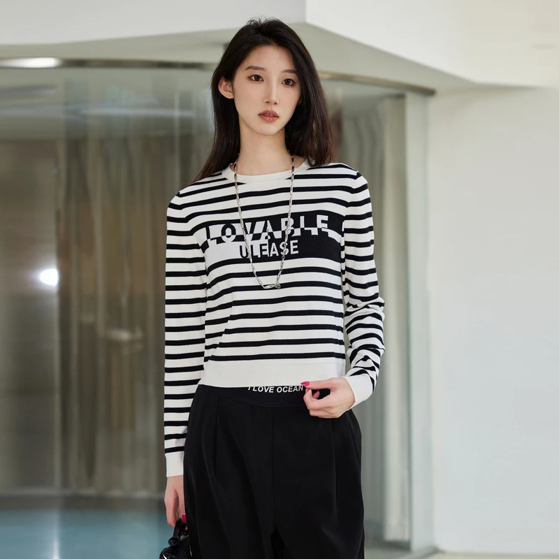 UTI毛针织衫UI111404B199