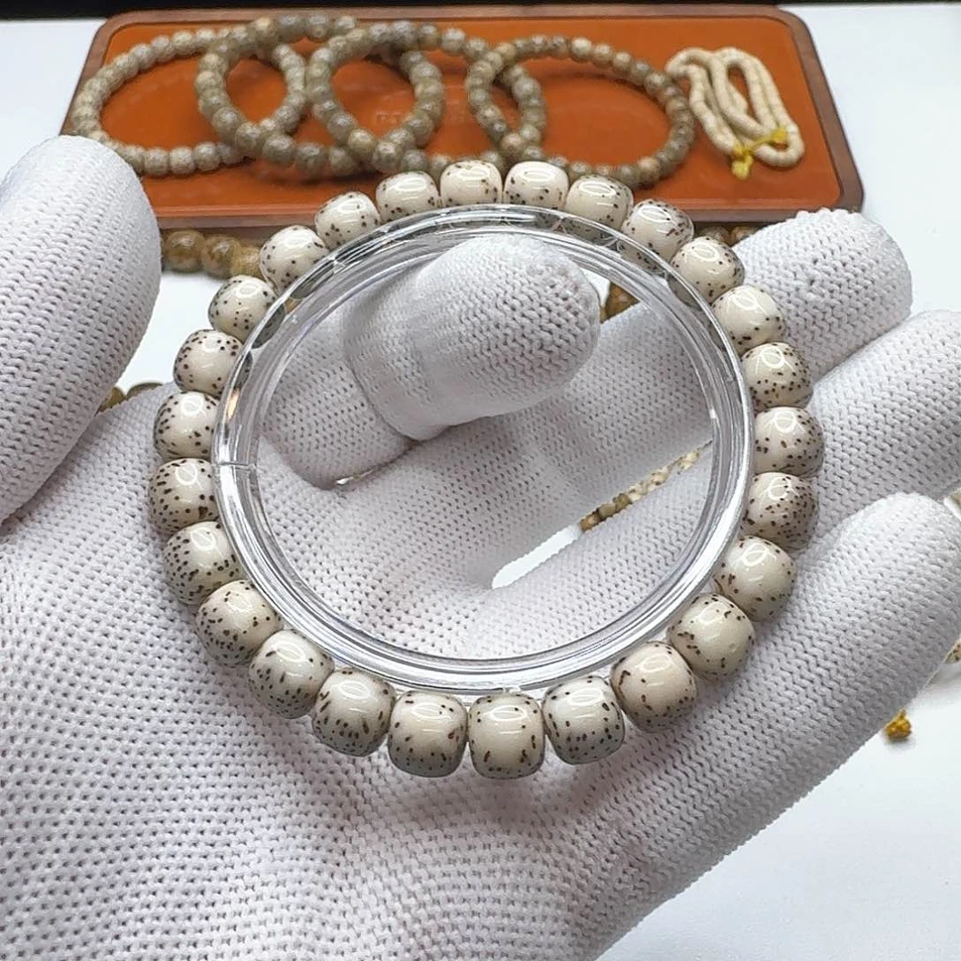 星月菩提吊坠5创世冰白针尖星河豚9左右单圈