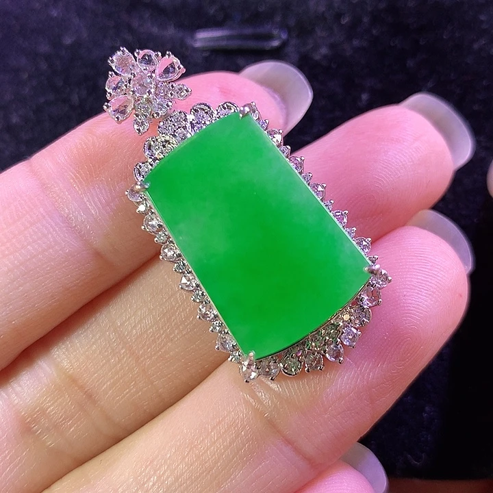 翡翠18K金镶嵌吊坠(不含链)