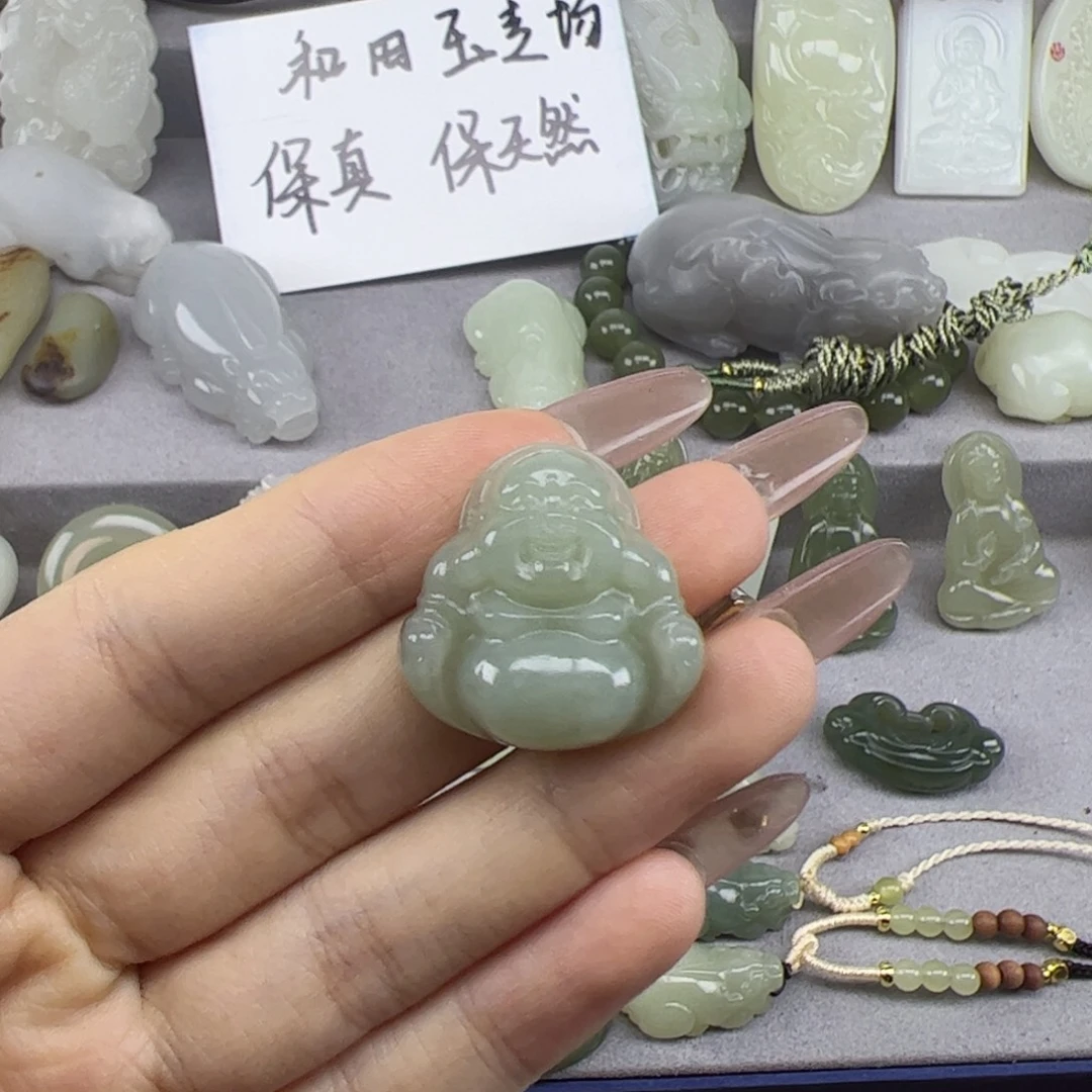 和田玉未镶嵌颈饰