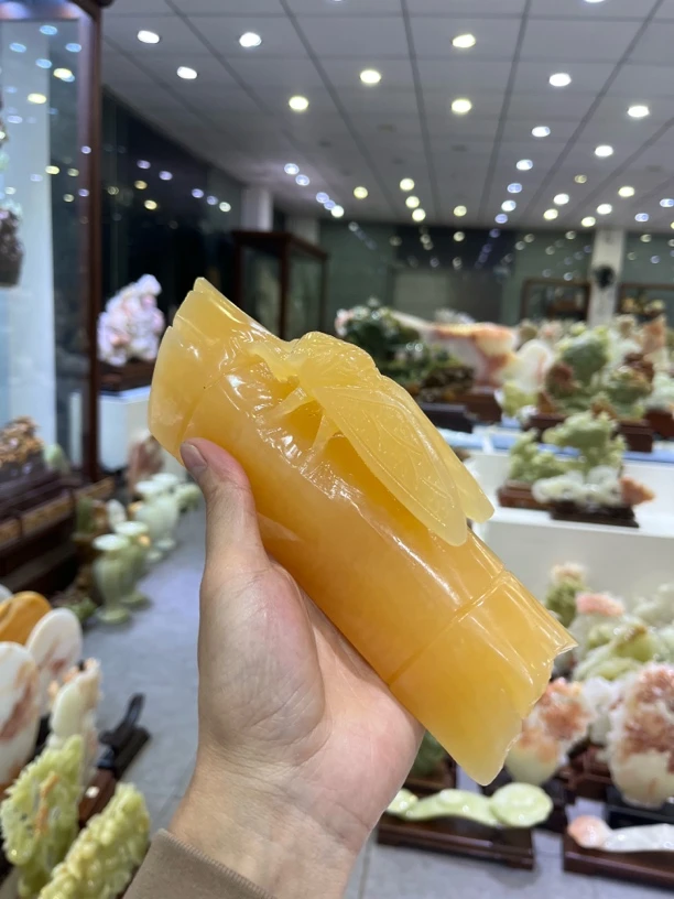 精品天然玉石摆件