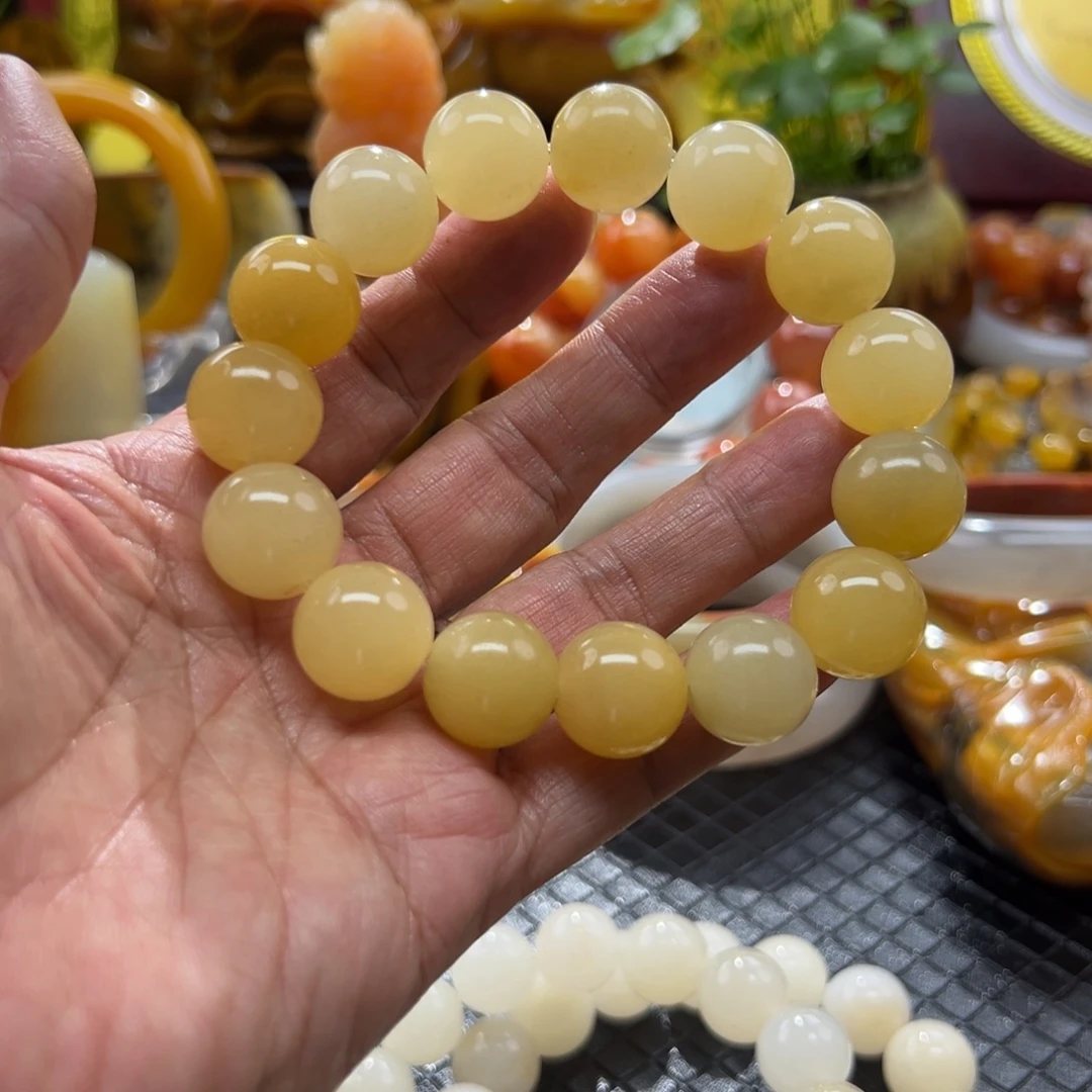 石英质玉未镶嵌颈饰