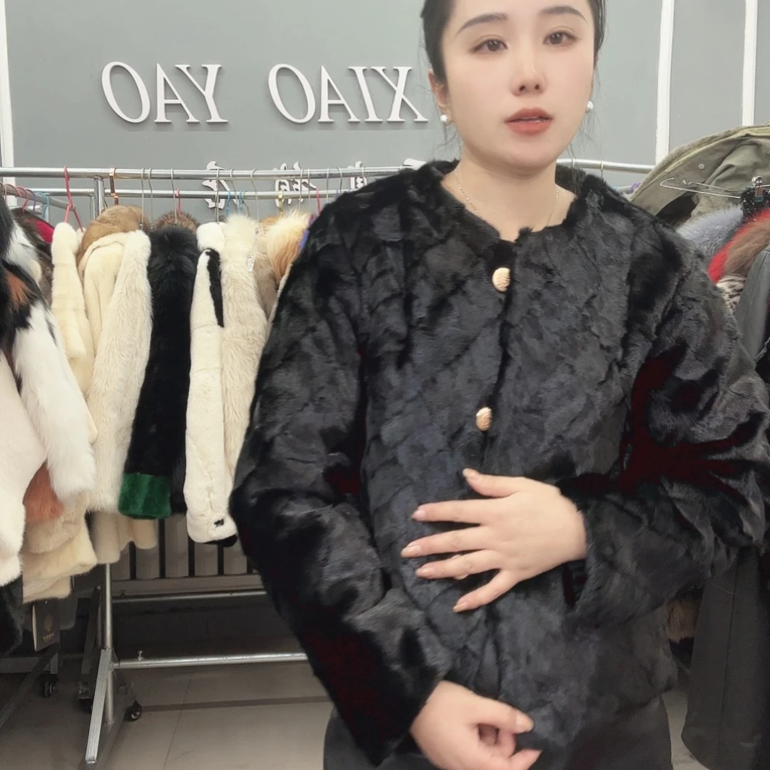 姚小妖家高端皮草