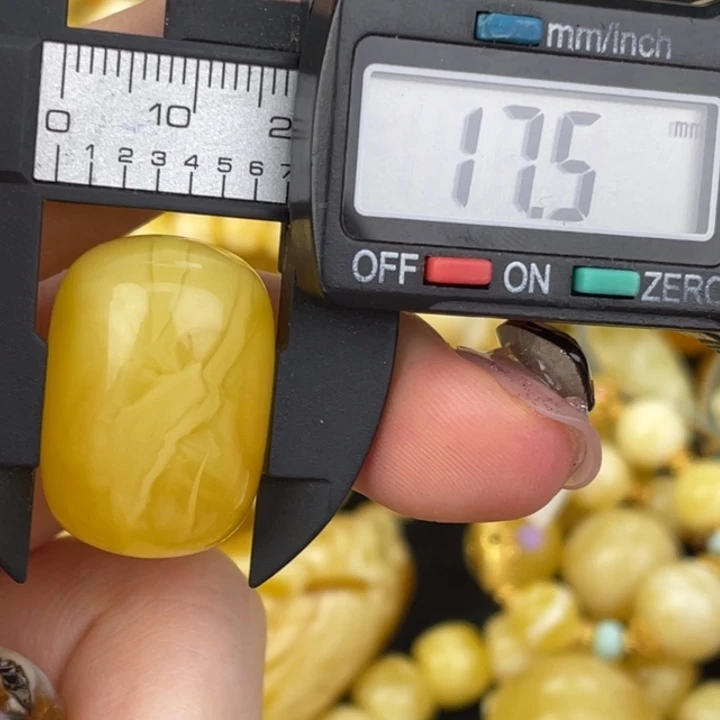 蜜蜡未镶嵌裸石295