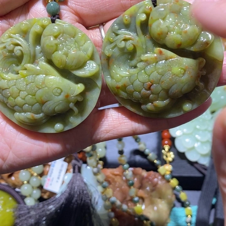 岫玉岫玉吊坠未镶嵌