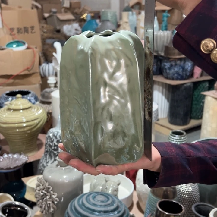 陶瓷花瓶摆件外贸出口微瑕捡漏高21口5公分