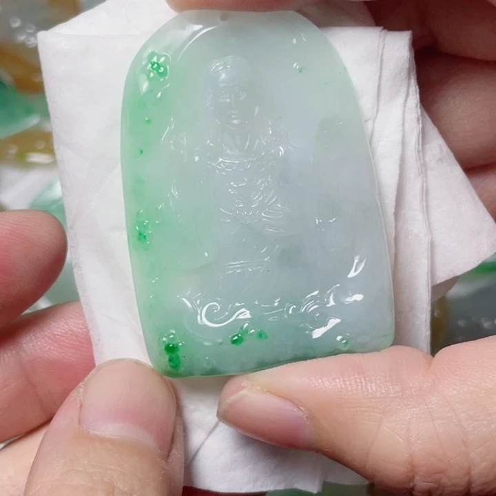 定制翡翠未镶嵌随行