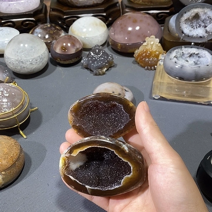 水晶未镶嵌摆件聚宝盆