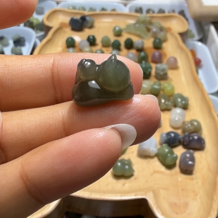 未镶嵌和田玉珠宝半成品