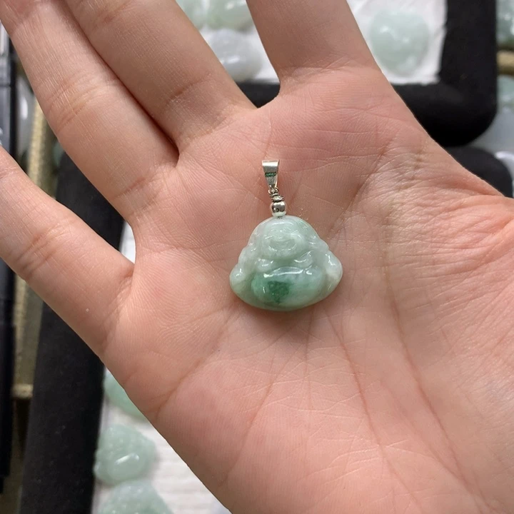 大***怪翡翠未镶嵌颈饰缅甸A货翡翠