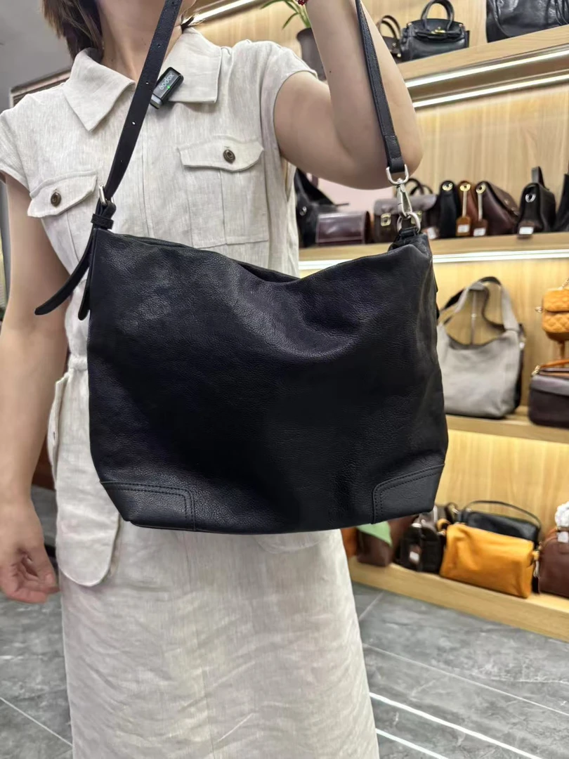 【包尚时代】330012女士单肩斜跨包时尚休闲百搭黑色棕色简约潮流包