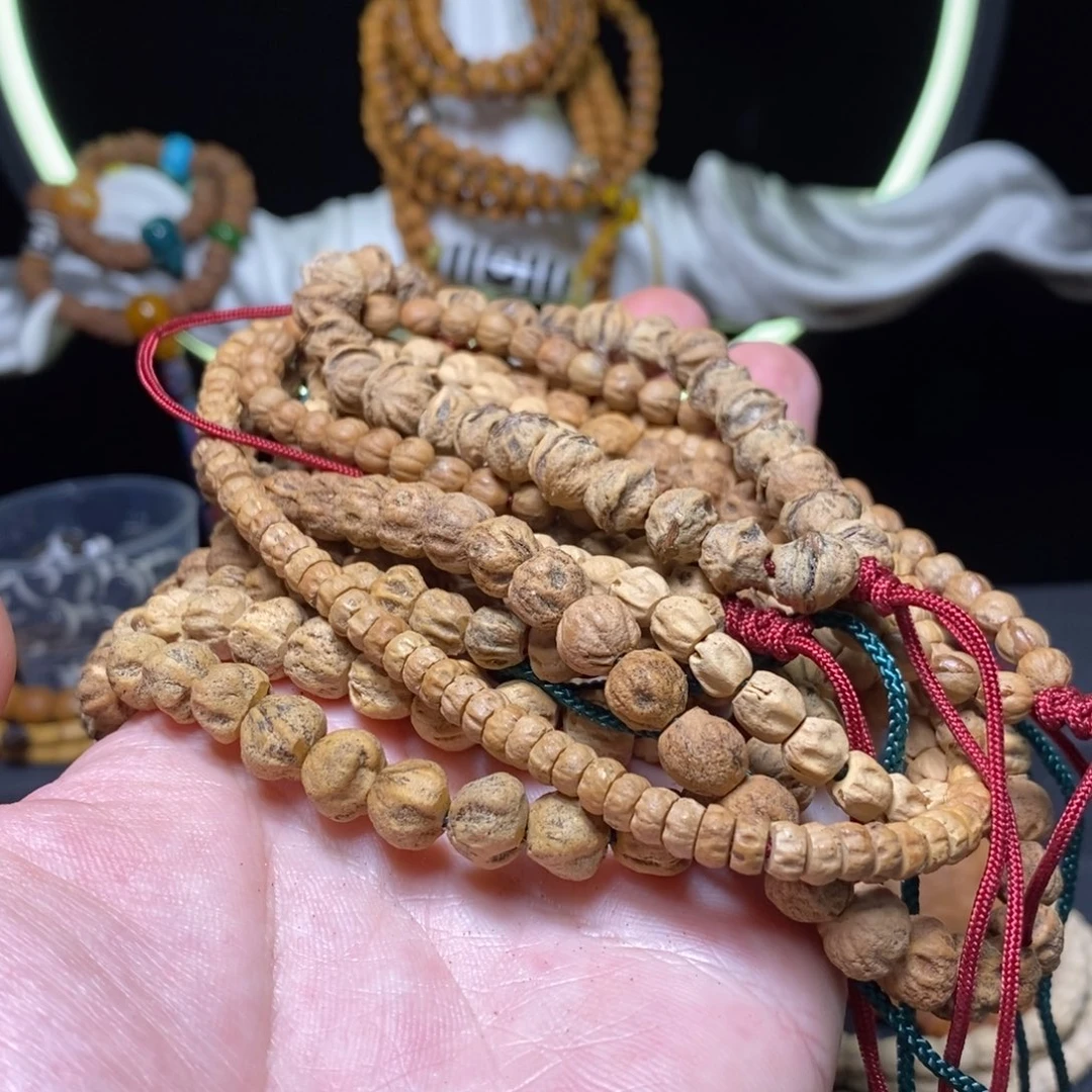 柏香籽/百香籽吊坠歆****?