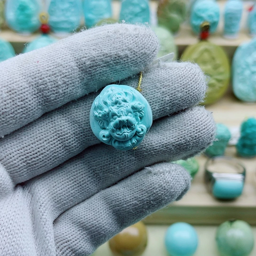 绿松石未镶嵌珠宝奇石