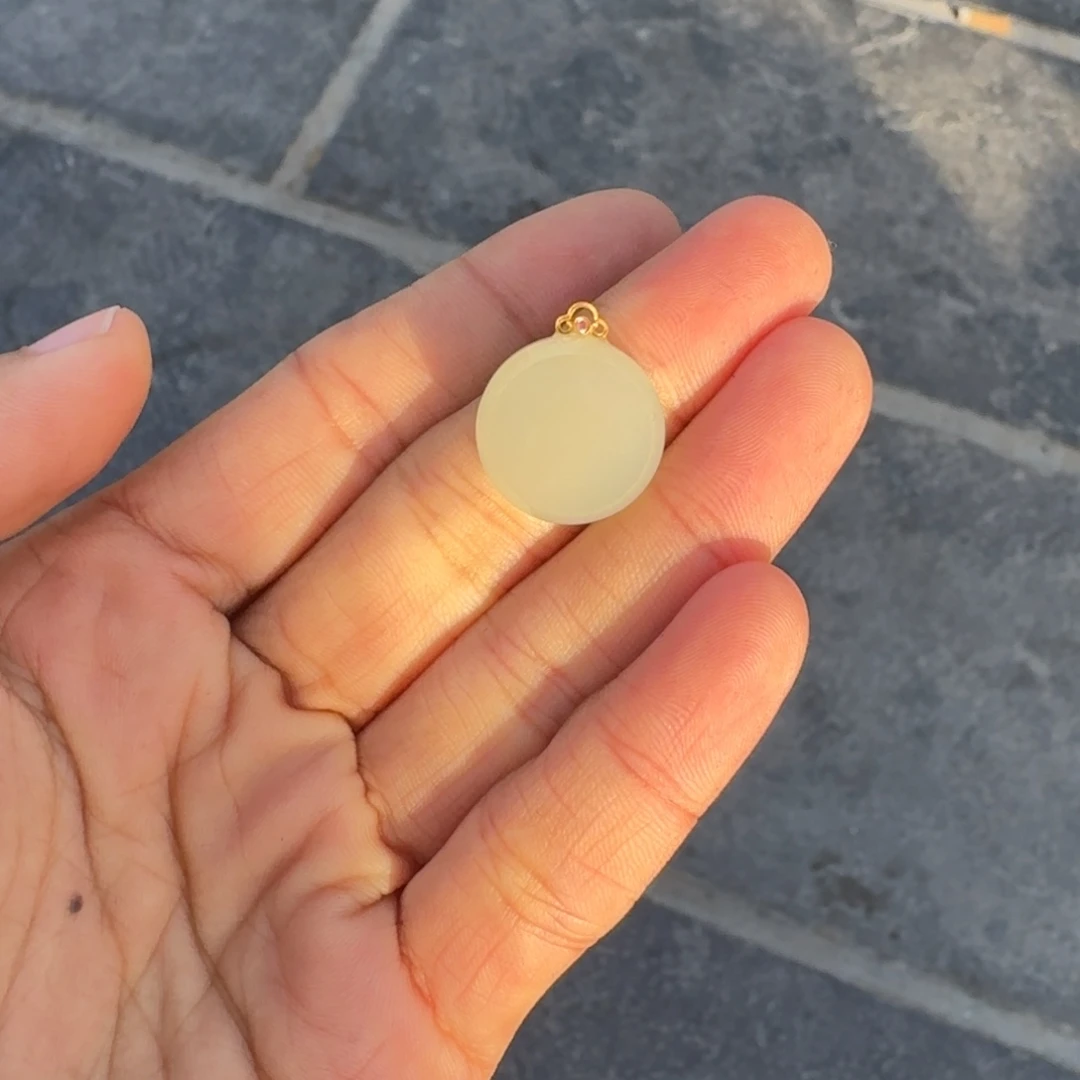和田玉18K金镶嵌吊坠(不含链)