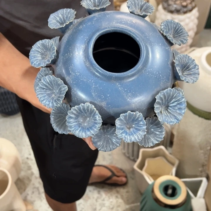 陶瓷花瓶摆件外贸出口（微瑕）高10口6公分磕碰