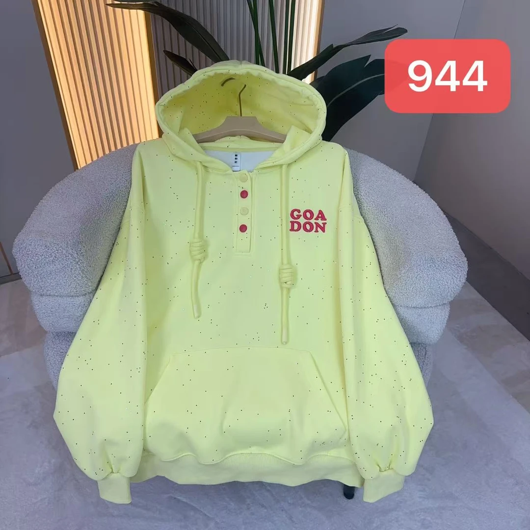 歌如虹品牌  潮流重工刺绣时尚（特定升级面料）秋款卫衣（944）