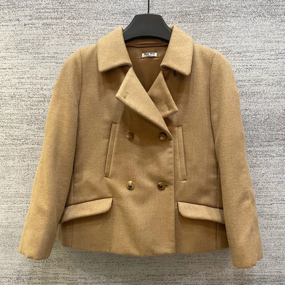 99新 MIU MIU/缪缪 C300611/棕色双排扣外套/40码