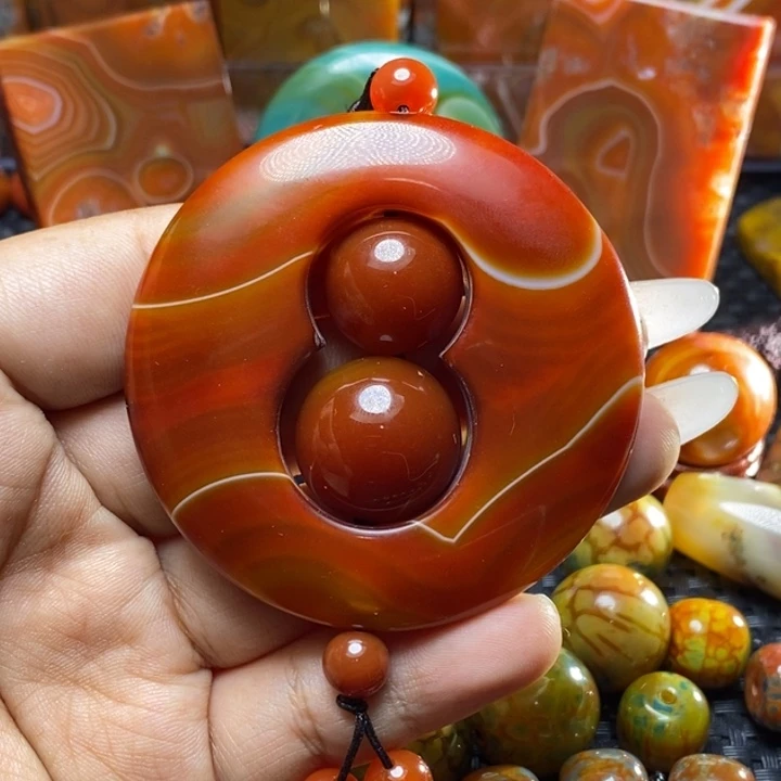 吃***黑玛瑙/玉髓未镶嵌颈饰