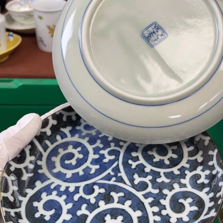 他家瓷器真美…开播了