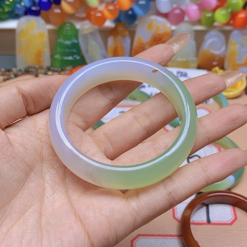 【闪购商品】玛瑙/玉髓颈饰未镶嵌清**月