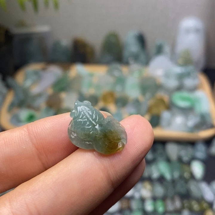 颈饰未镶嵌翡翠锦鲤