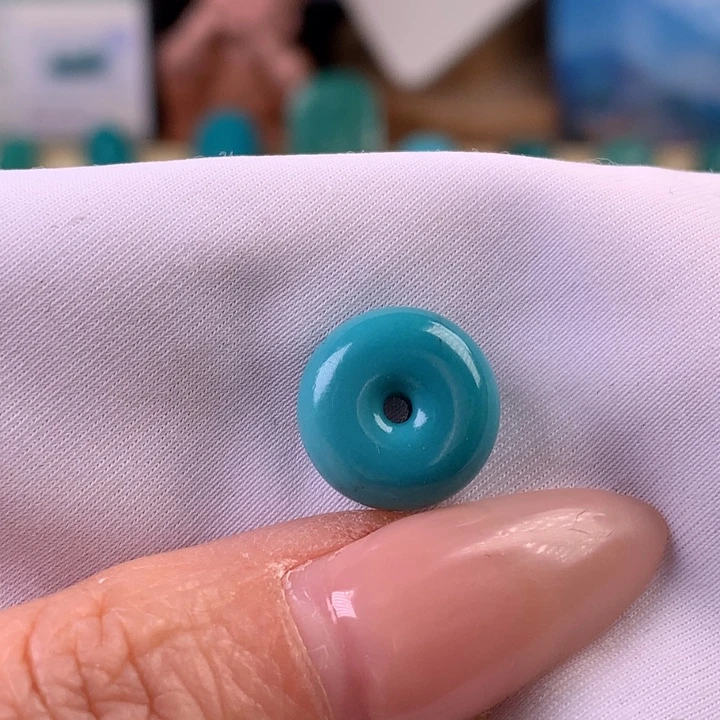 绿松石未镶嵌珠宝奇石12.3x6mm