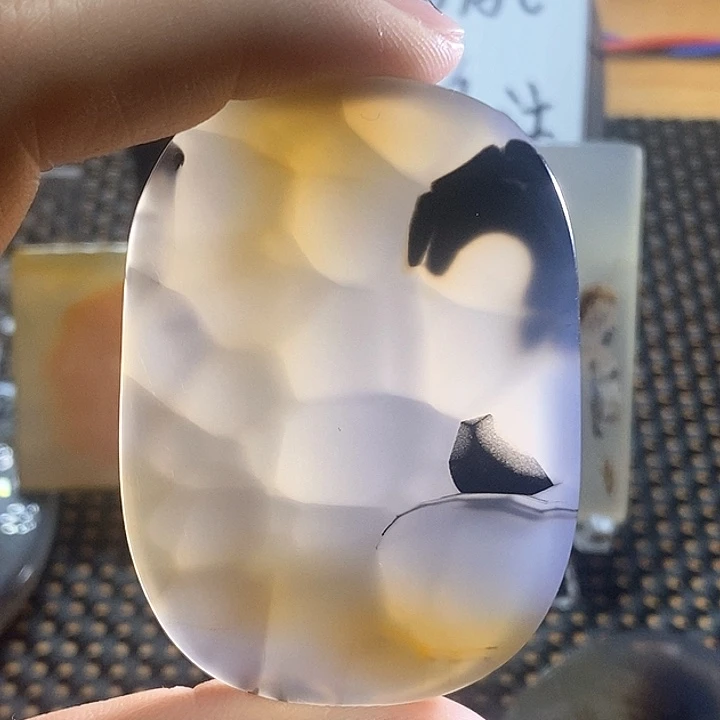 玛瑙/玉髓颈饰未镶嵌水**家