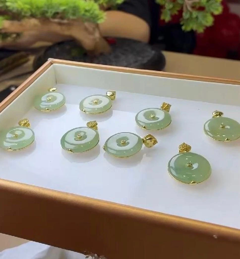 「8.4-一哥精选款」天然翡翠挂件/多样性发一/GJ005-平安扣