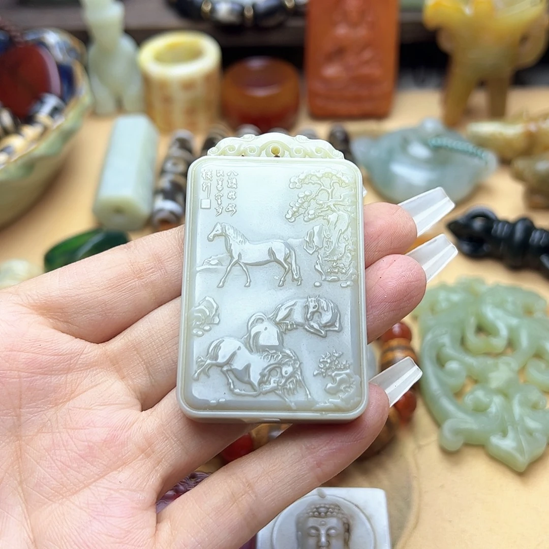 蛇纹石玉未镶嵌颈饰