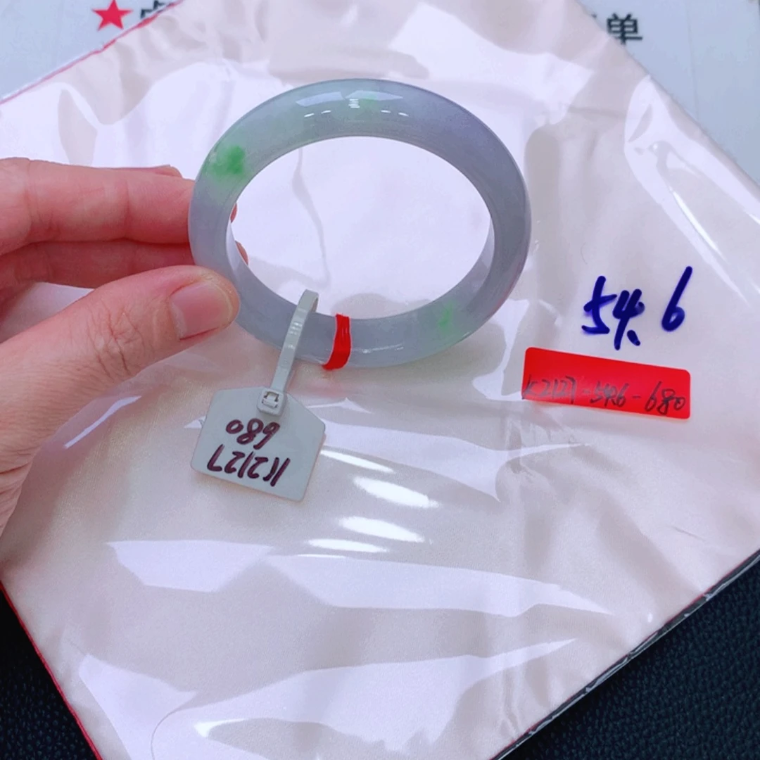 未镶嵌手镯翡翠缅甸翡翠手镯