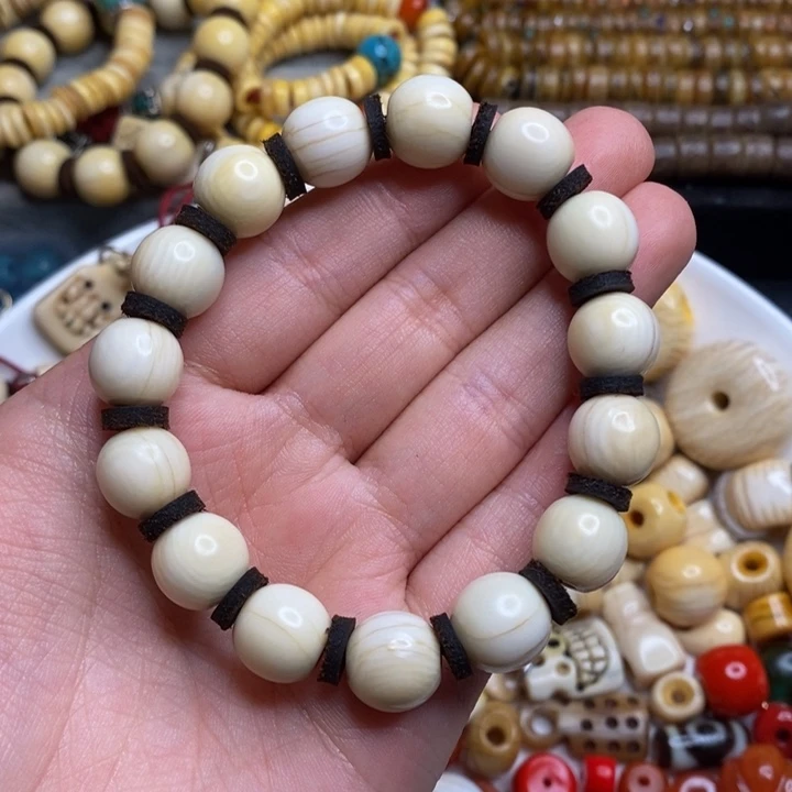 藏传文玩高白手串漏价出