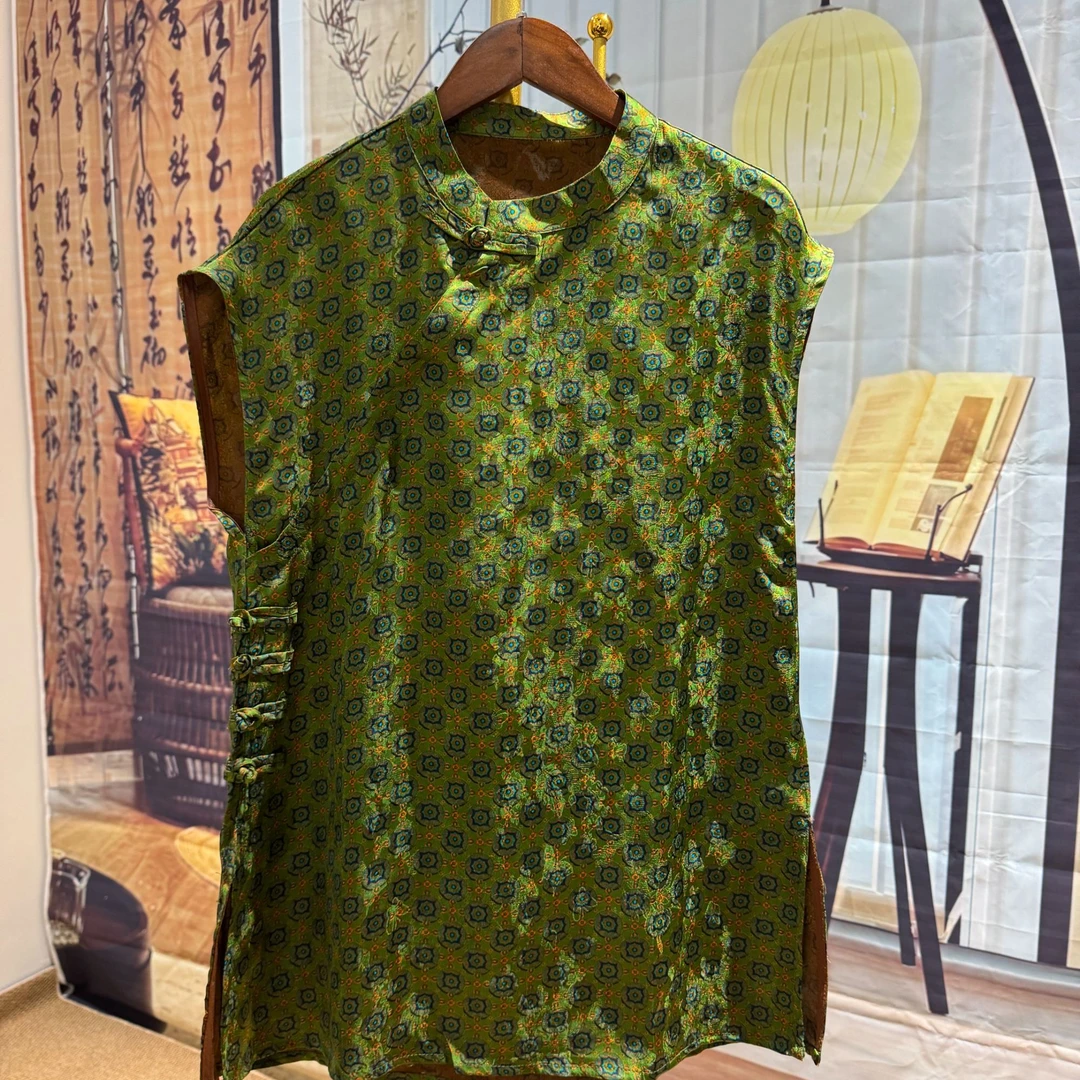 新中式国风气质时尚绿小眼睛