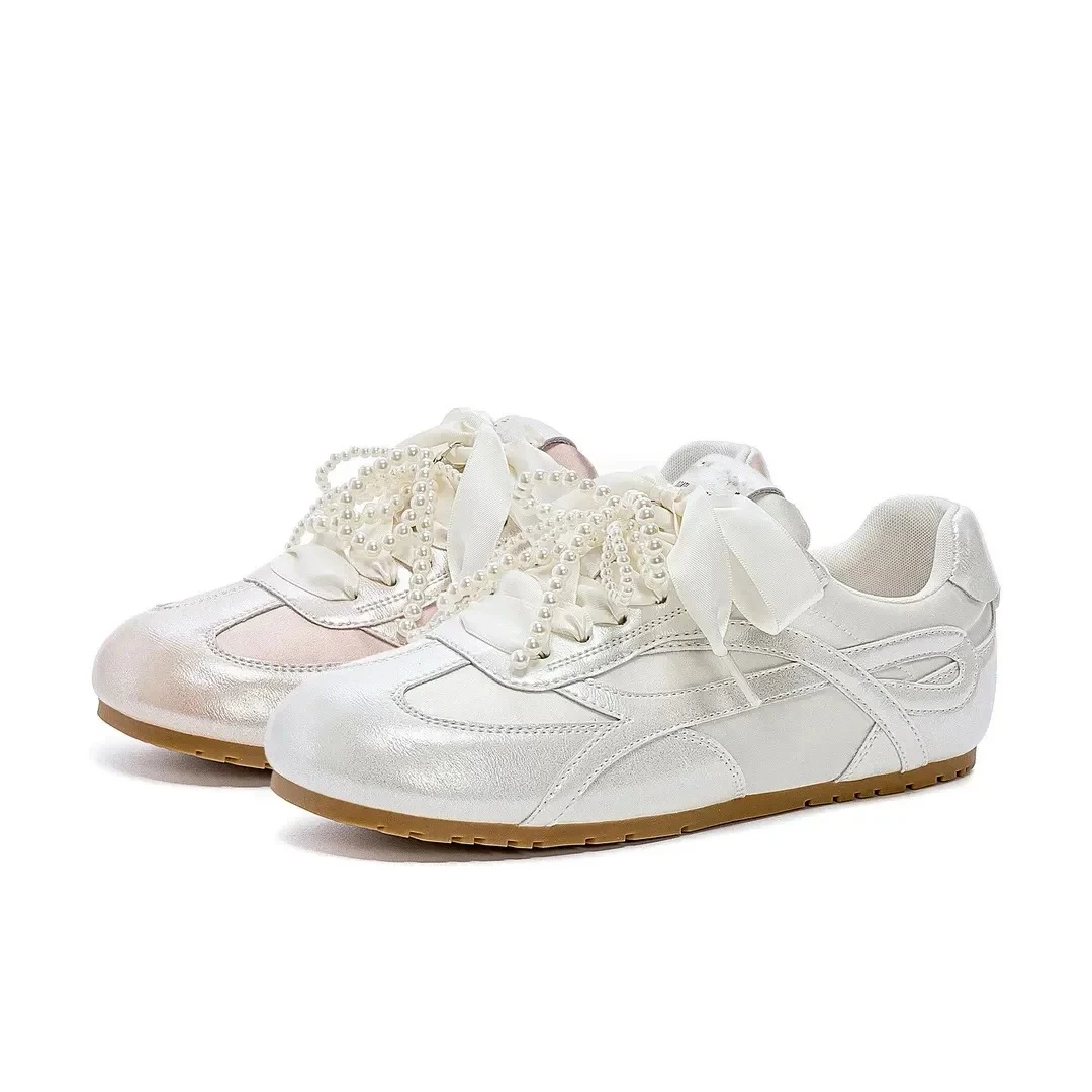 【麦】2025春新款真皮芭蕾德训鞋串珠运动鞋小白鞋女板鞋8386