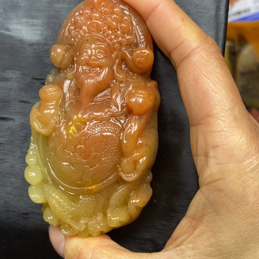 石英质玉（黄龙玉）颈饰未镶嵌