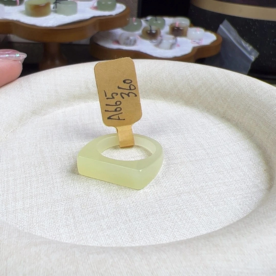 和田玉戒圈未镶嵌内径16.3