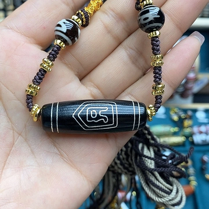 玛瑙/玉髓颈饰合金