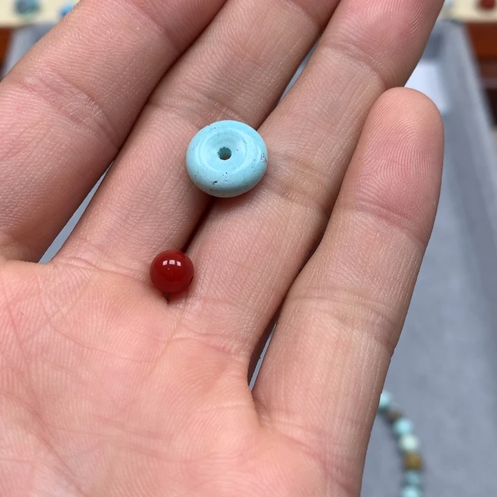 南红玛瑙配饰未镶嵌