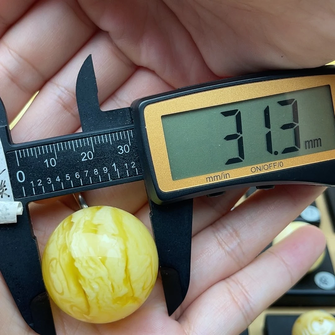 裸石琥珀未镶嵌蜜蜡圆珠梦妖花