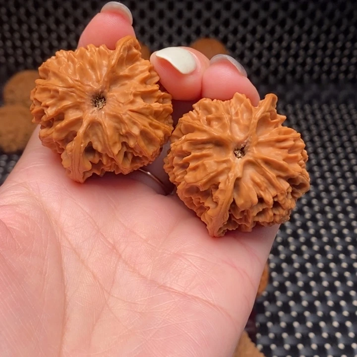 帝***辛文玩核桃吊坠8苹果园43