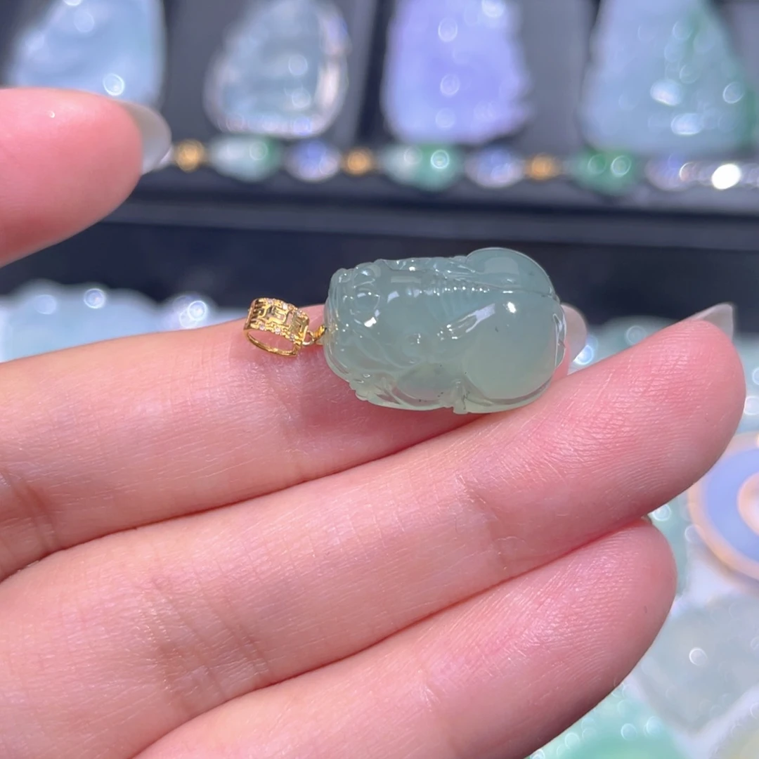 颈饰18K金镶嵌翡翠翡翠