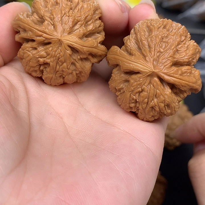 吊坠文玩核桃39粗筋