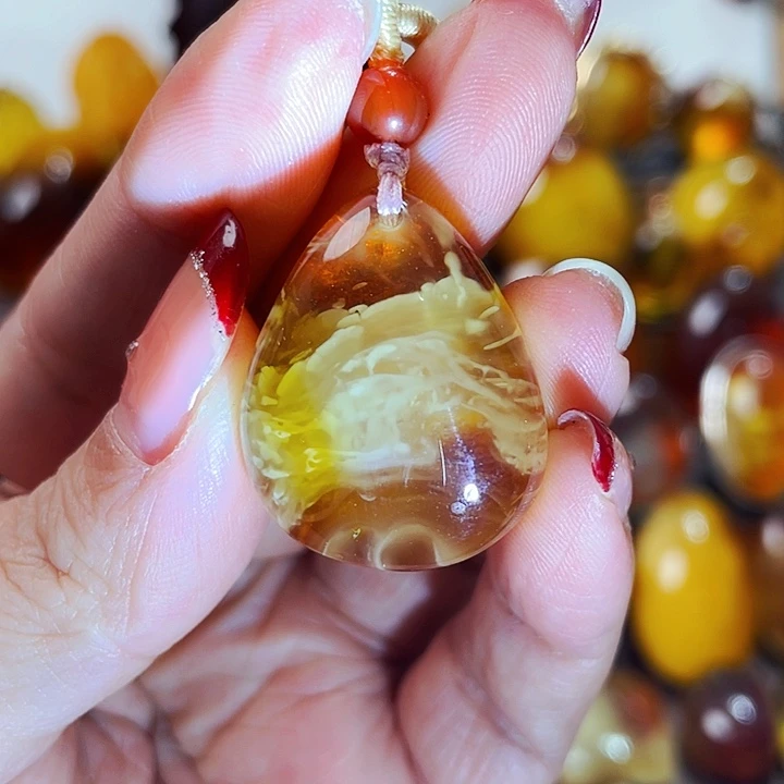 琥珀颈饰未镶嵌吊坠