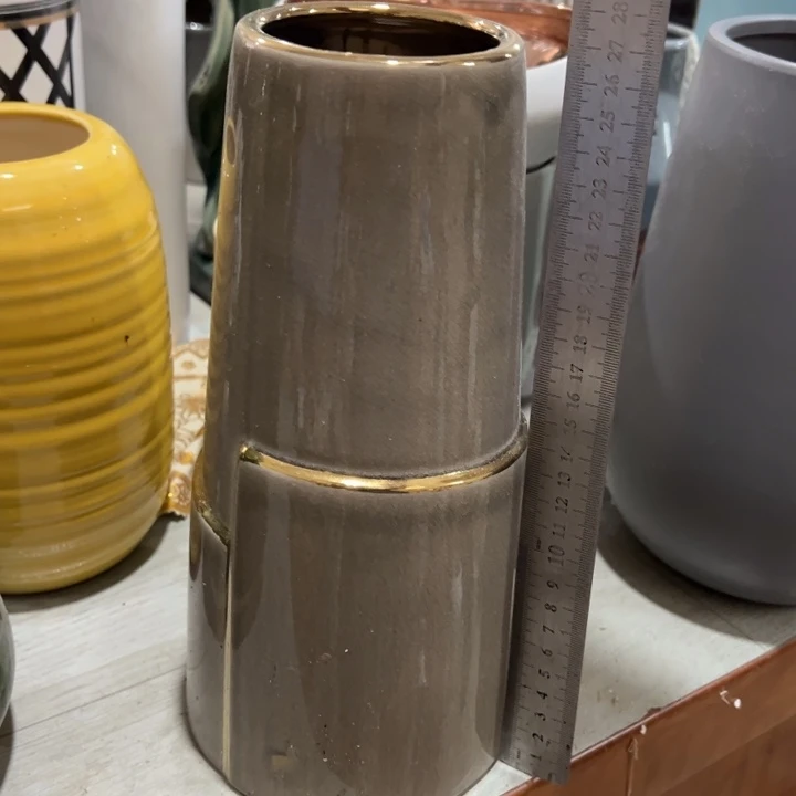 瓷花瓶摆件外贸出口（微瑕）高27口，8公分