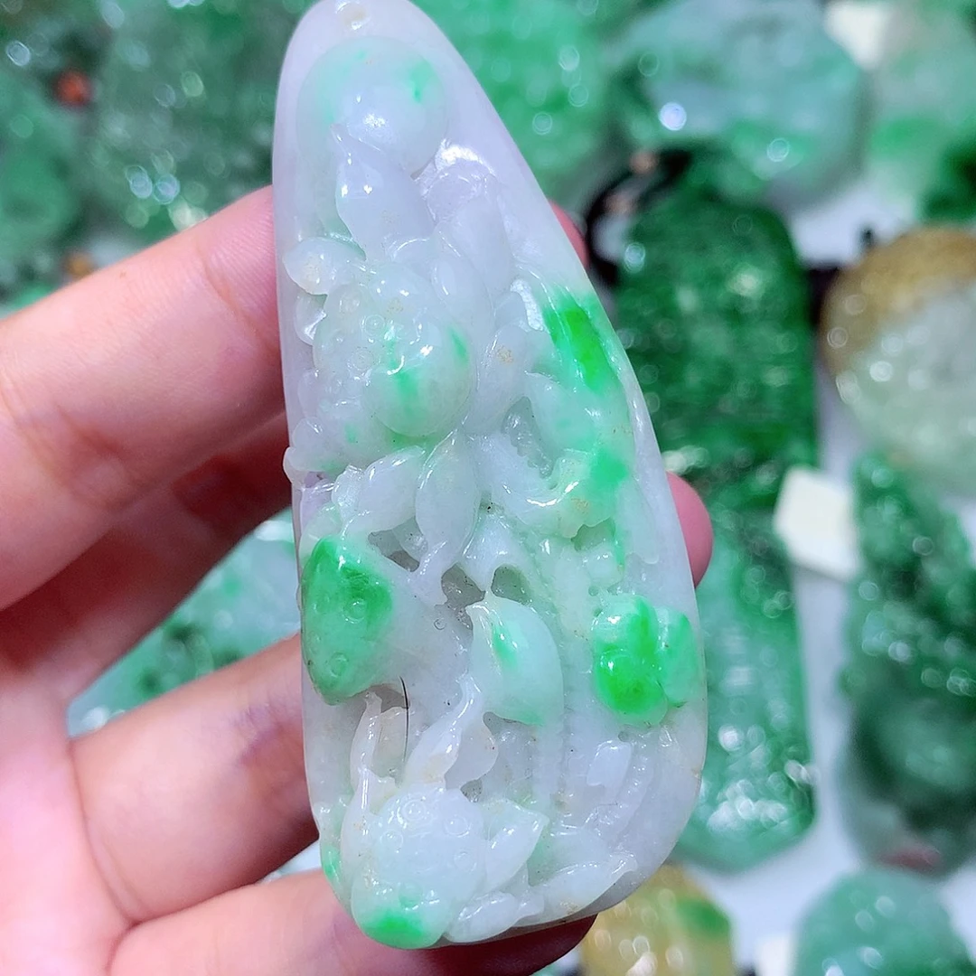 吊坠(不含链)未镶嵌翡翠